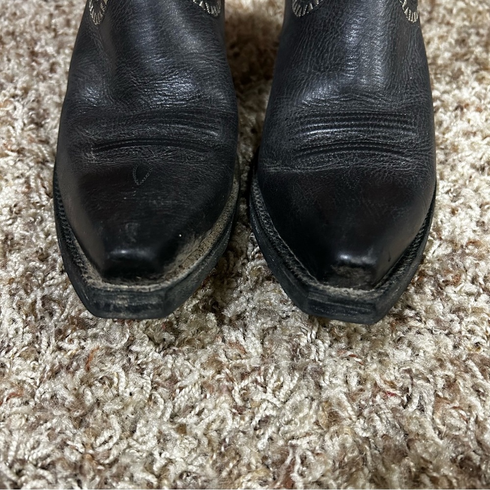 Ariat Black Heeled Boots with Gray Trim - Picture 3 of 8